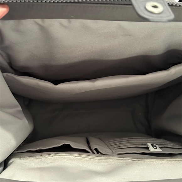 Baggallini Smoke Gray Soho Backpack Laptop Tote Carry On RFID Luggage Sleeve - Picture 9 of 13